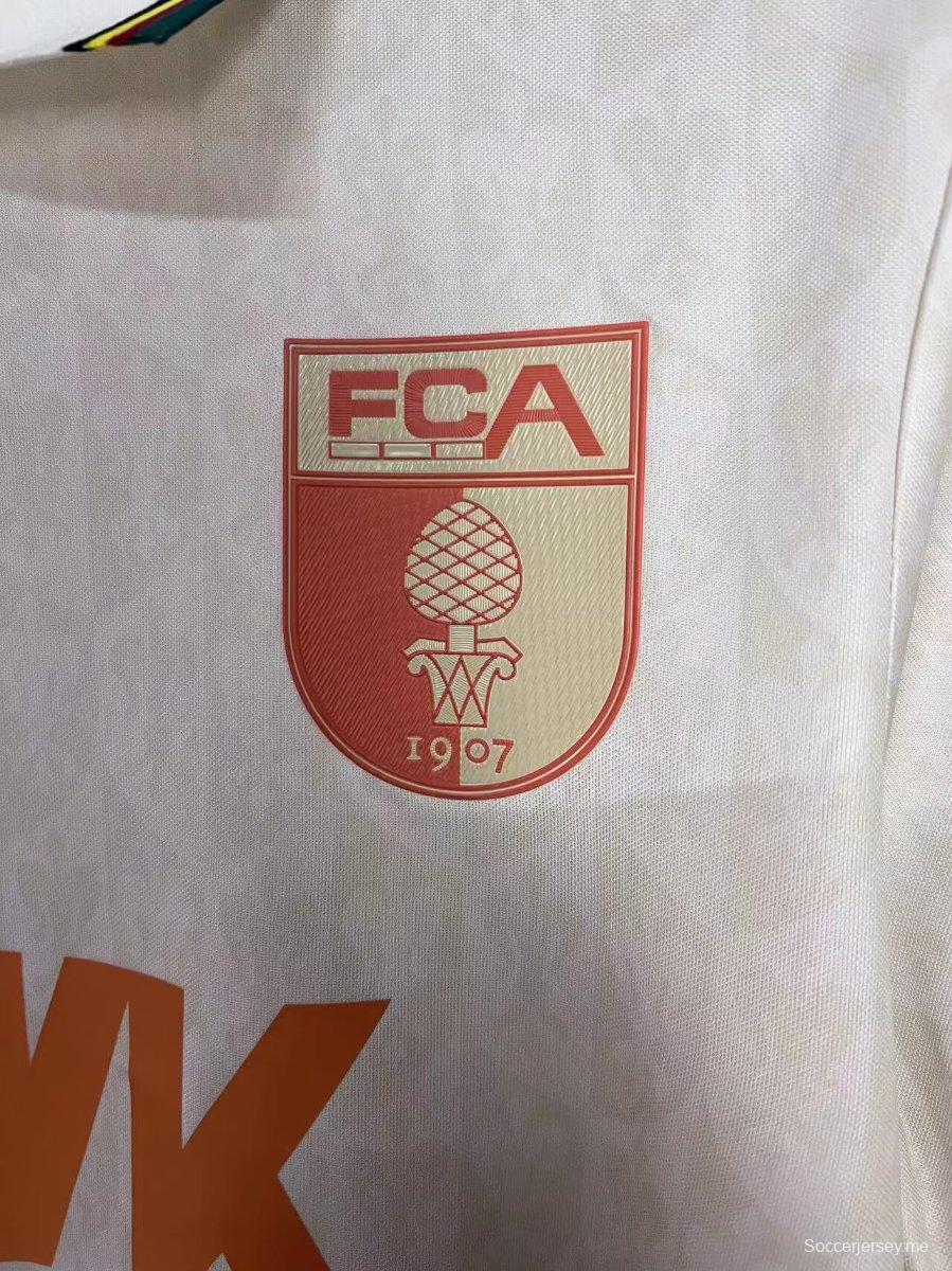 القميص الرابع لفريق أوغسبورغ لموسم 2025/2026