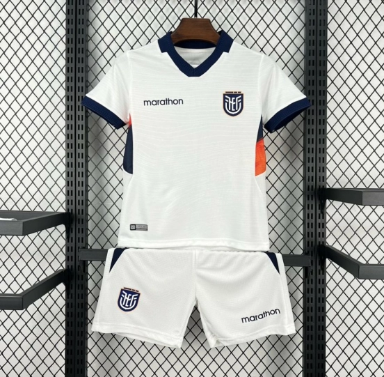 الزي الثالث لفريق إكوادور للأطفال في كأس العالم 2026